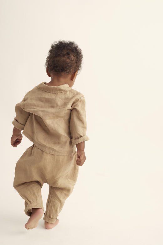 James Baby Linen Set